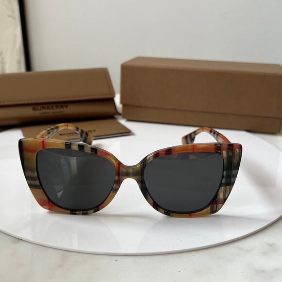 NEW Burberry BE4393 Meryl Check Print Cat Eye Sunglasses - Picture 8 of 10